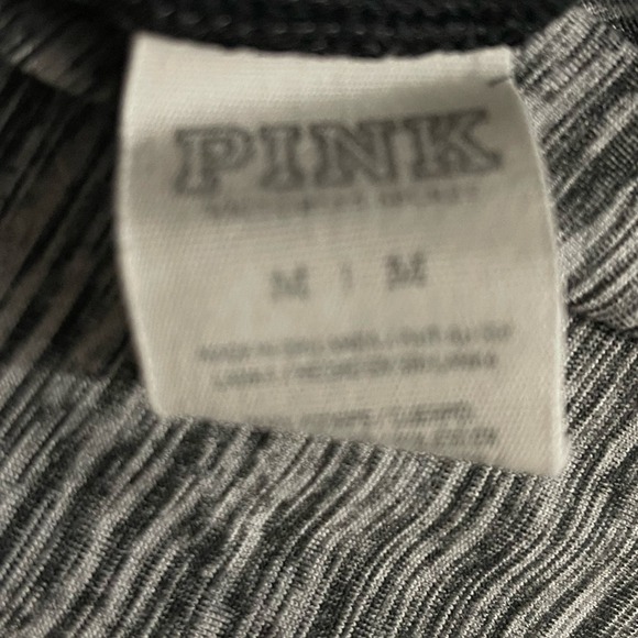 VICTORIA SECRET’s Top ATHLEISURE TOP SIZE MEDIUM - Picture 7 of 7